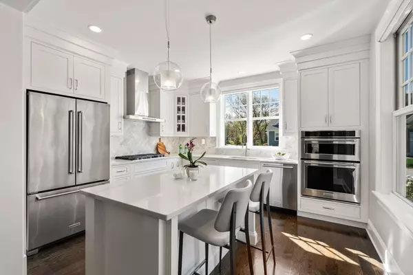 Carlisle, MA 01741,1 Garrison Way #1