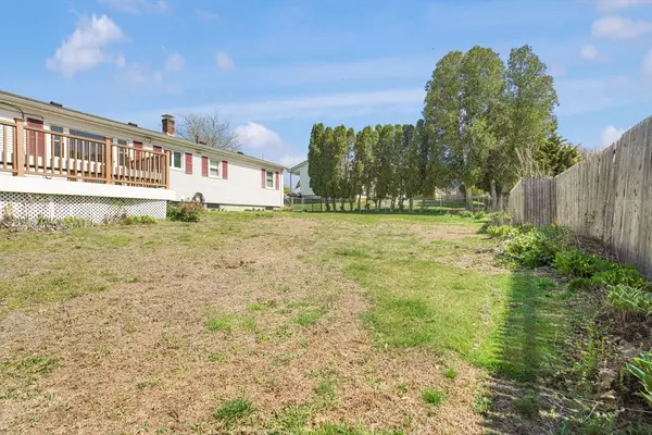 Dartmouth, MA 02747,23 Dean Street