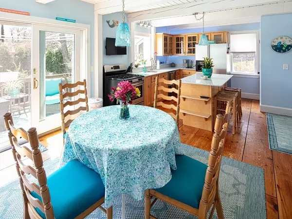 Bourne, MA 02562,152 Clark Rd