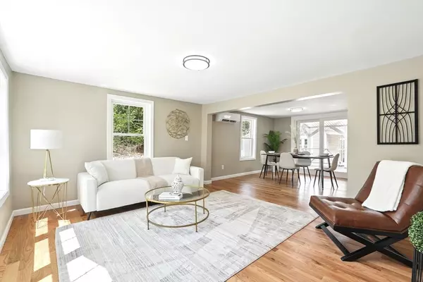 West Springfield, MA 01089,29 Bowers St