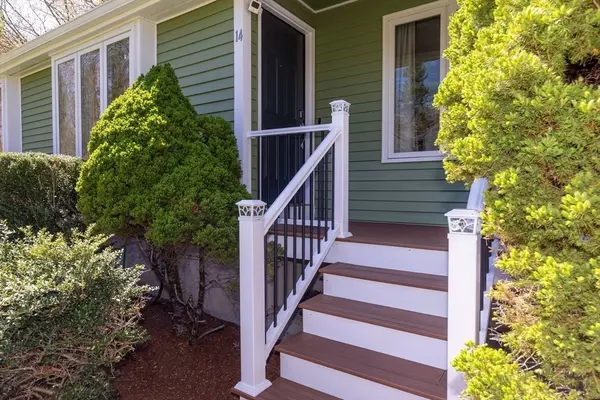 Easton, MA 02356,14 Galahad Way