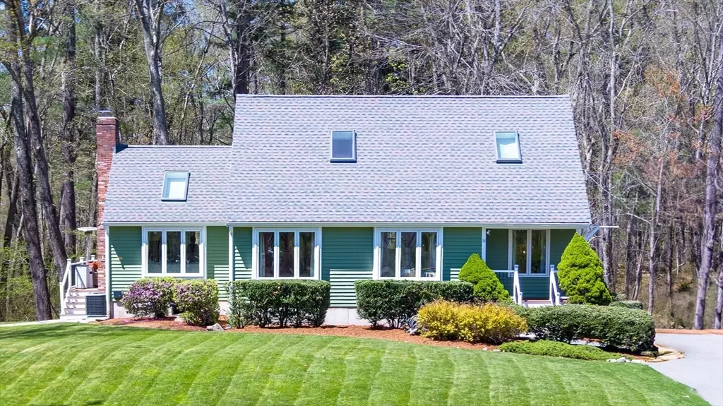 14 Galahad Way, Easton, MA 02356