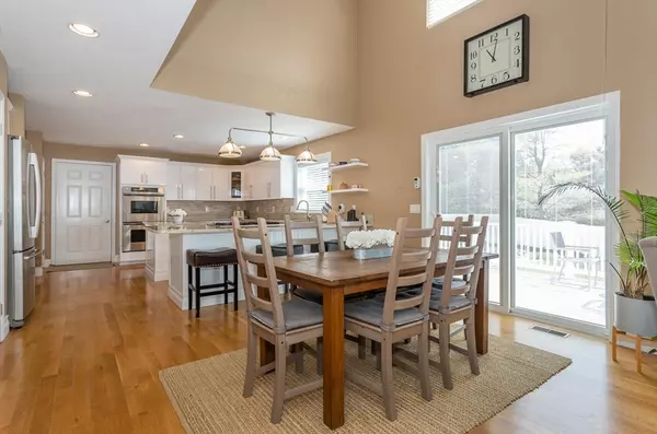 Stoughton, MA 02072,18 Darling Way