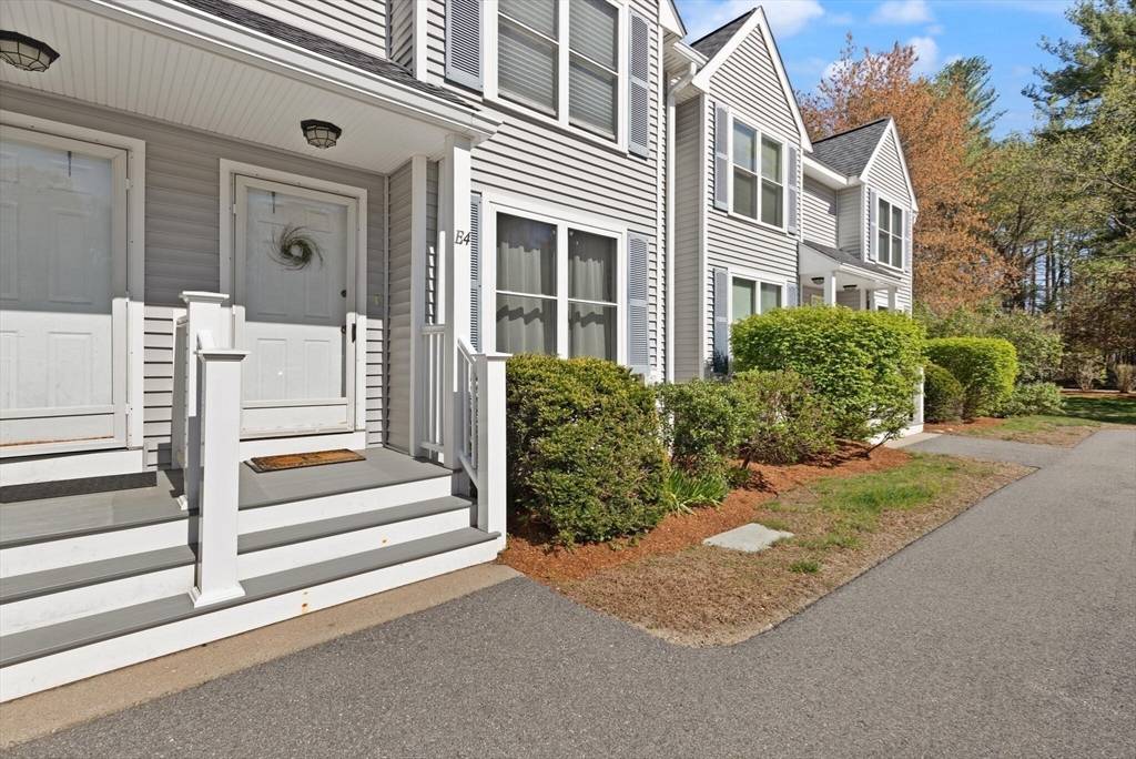 Westford, MA 01886,10 Groton Road #E4