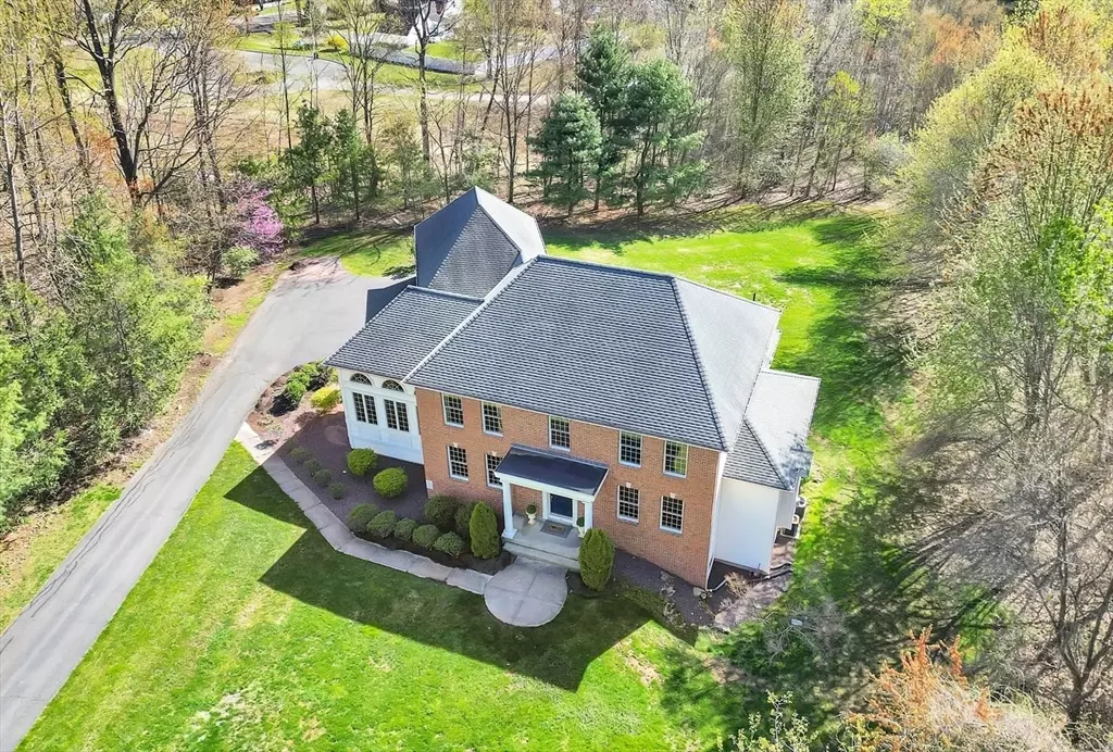 East Longmeadow, MA 01028,36 Devonshire Ter