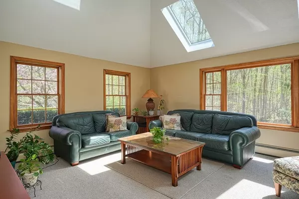Tyngsborough, MA 01879,5 Idaho Dr