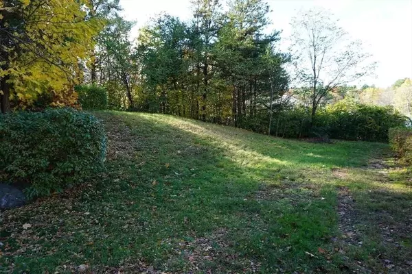 9 Michelle, Nashua, NH 03062