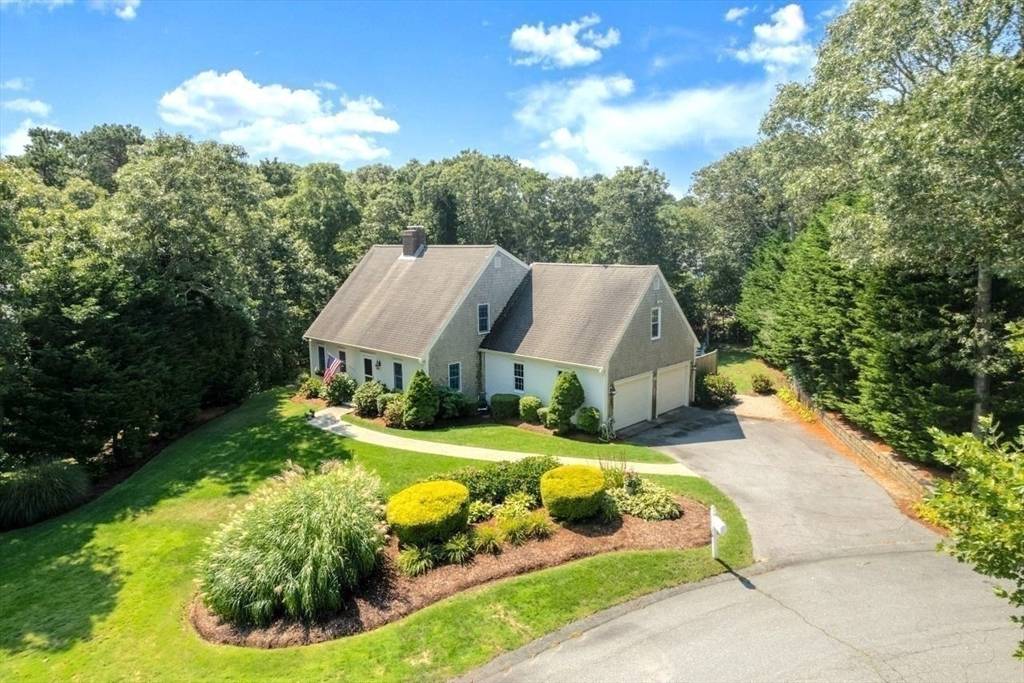 Harwich, MA 02646,19 Windward Walk