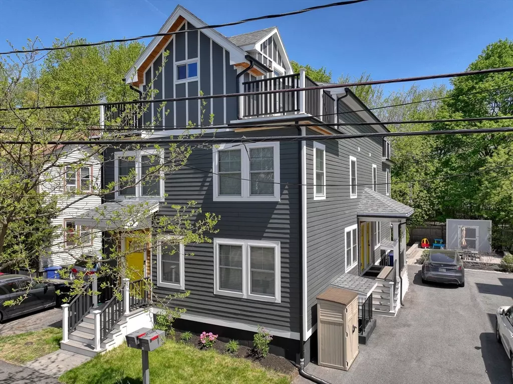 Arlington, MA 02474,42 Margaret St #42