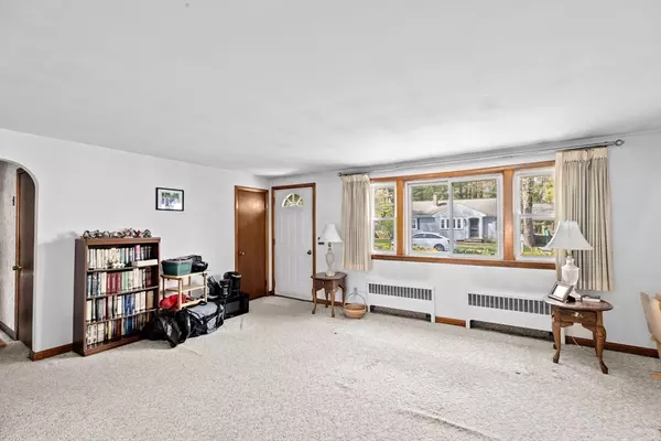 Canton, MA 02021,57 Birchcroft Rd