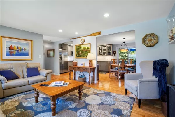 Barnstable, MA 02601,49 Snow Creek Dr