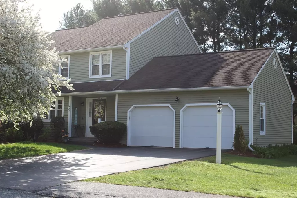 Milford, MA 01757,20 Godfrey Ln #20