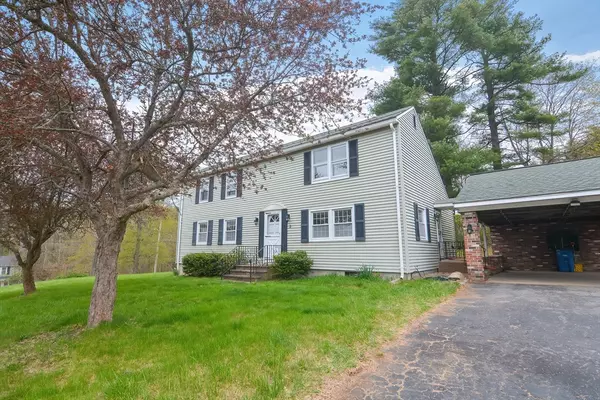 3 Gedeon Avenue, Sturbridge, MA 01566
