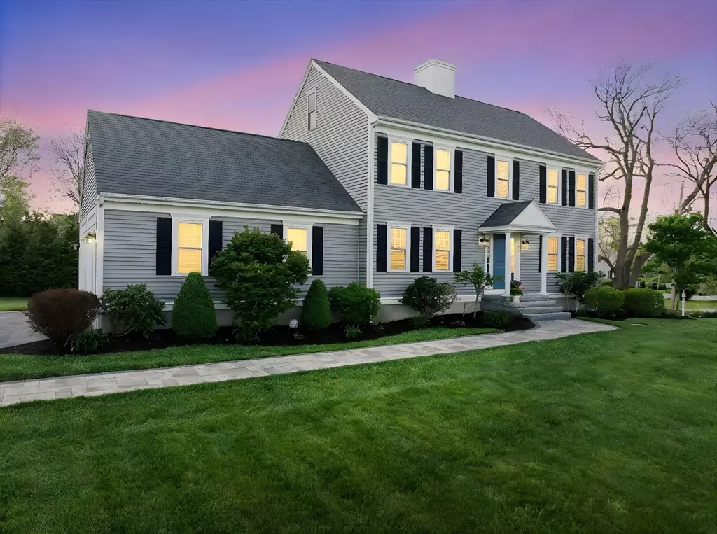 Swansea, MA 02777,11 Winslow Way