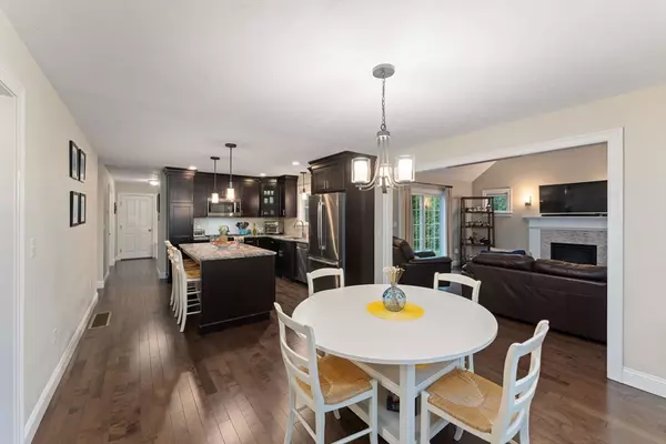 Swansea, MA 02777,11 Winslow Way