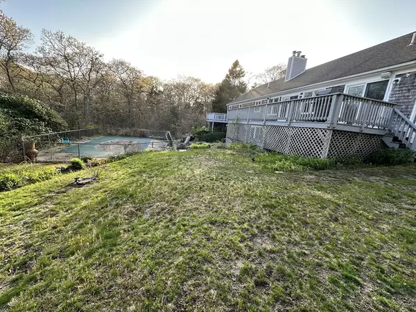 Falmouth, MA 02536,38 Durfee Dr