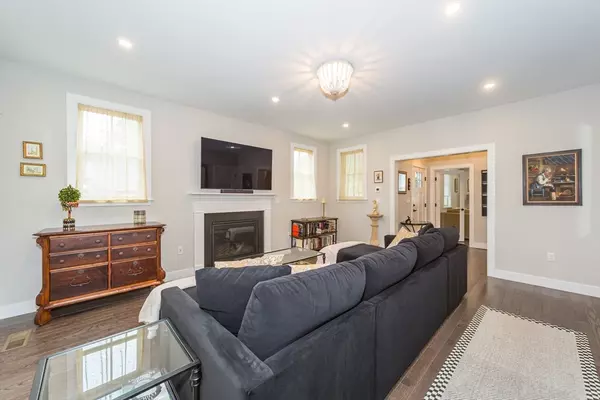 Milton, MA 02186,54 Wolcott Woods Ln #54