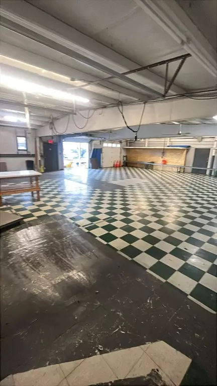 Leominster, MA 01453,297 Hamilton St