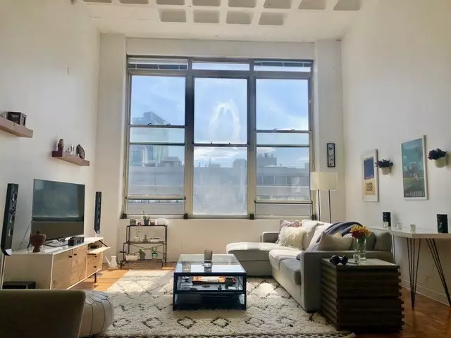 Boston, MA 02215,61 Brookline Avenue #221