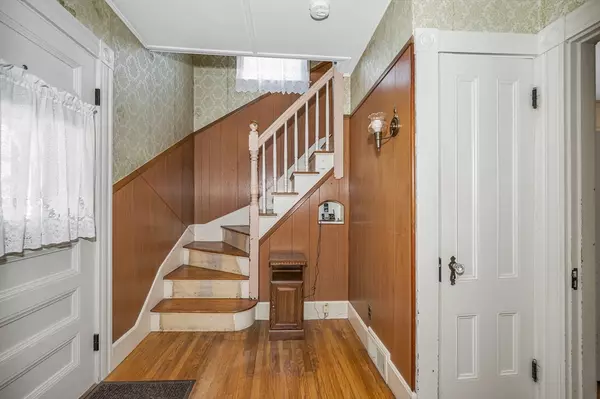 Beverly, MA 01915,1 Burton Ave