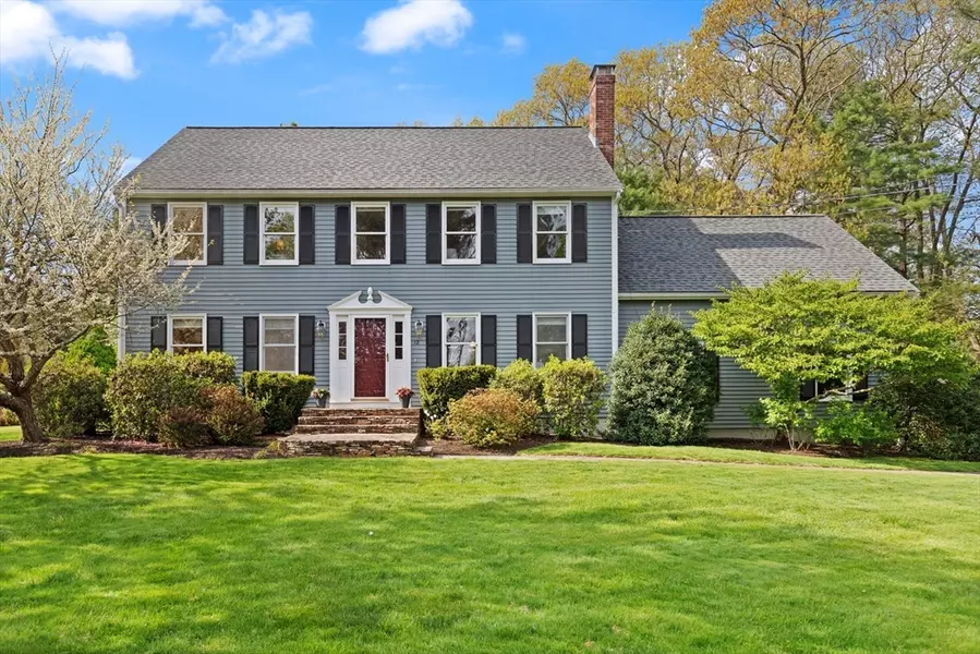 12 School Street, Norfolk, MA 02056