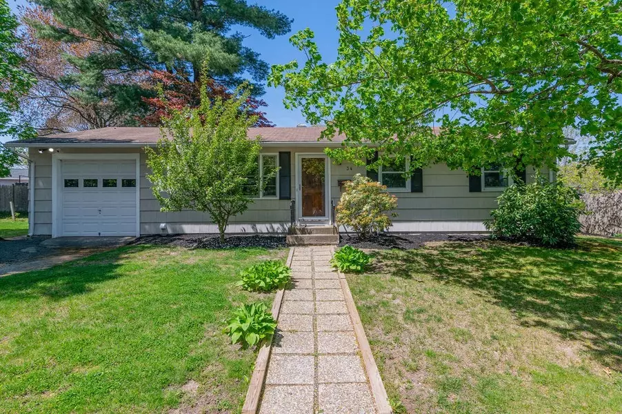 34 Clark Rd, Rockland, MA 02370