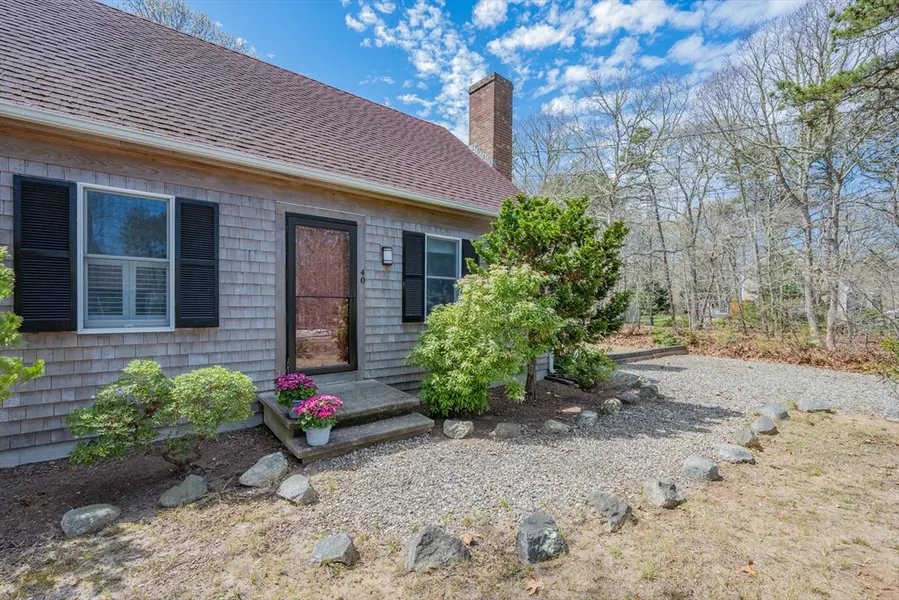 40 Fairview Ave, Eastham, MA 02642