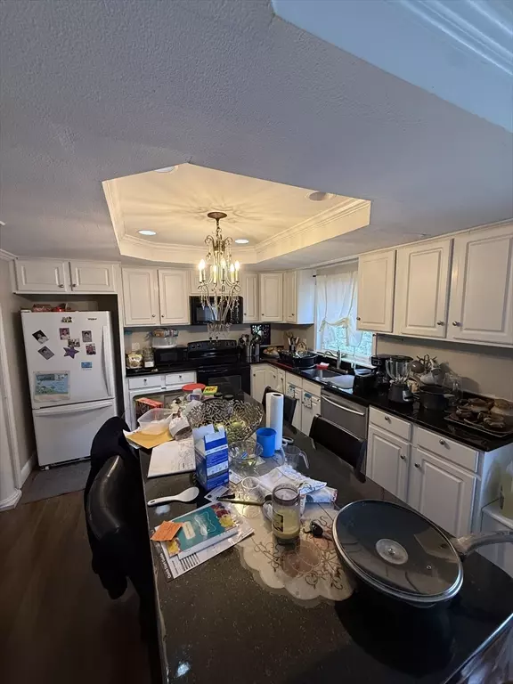 Falmouth, MA 02536,9 Ashley Dr