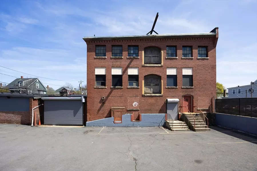 40 Lake Street, Somerville, MA 02143