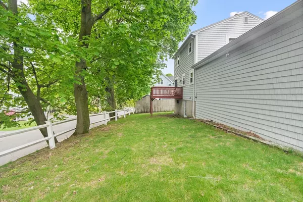 Revere, MA 02151,17 Breedens Ln