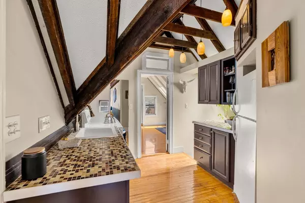 Haverhill, MA 01830,405 Main Street #5