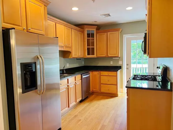 Watertown, MA 02472,30 Parker St #30