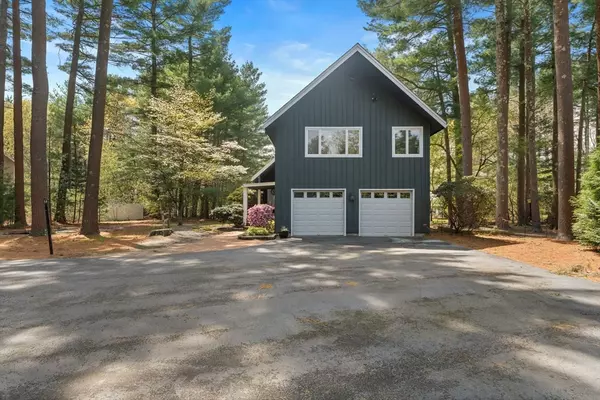 North Attleboro, MA 02760,296 Lindsey St
