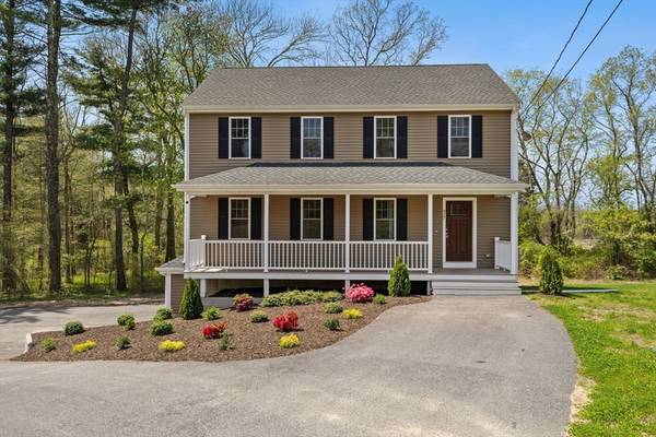 427 Plymouth St, Middleboro, MA 02346