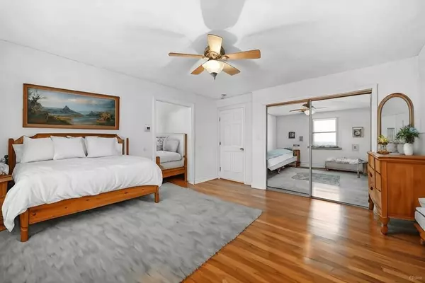 Revere, MA 02151,8 Pebble Ave #2