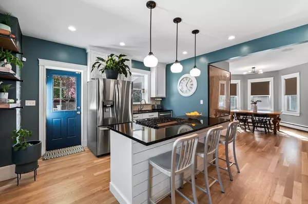 Salem, MA 01970,15 Lovett Street