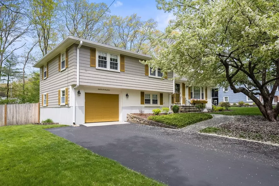 39 Woodland Drive, Weymouth, MA 02190