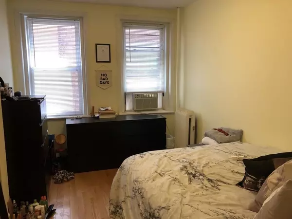 Boston, MA 02135,5 Braemore Rd #9
