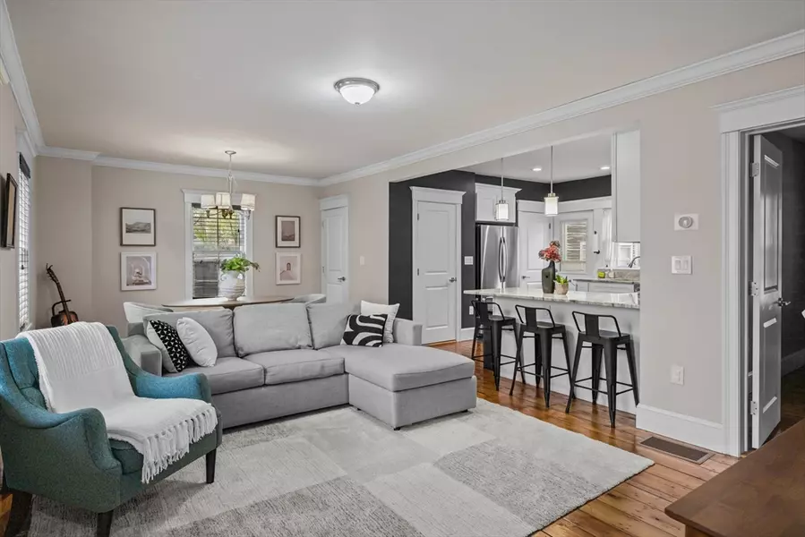 2 Griffin Pl #1, Salem, MA 01970