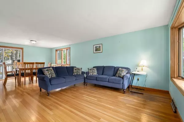 Norwood, MA 02062,28 Arnold Rd