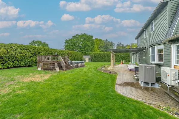 South Hadley, MA 01075,4 Pheasant Run