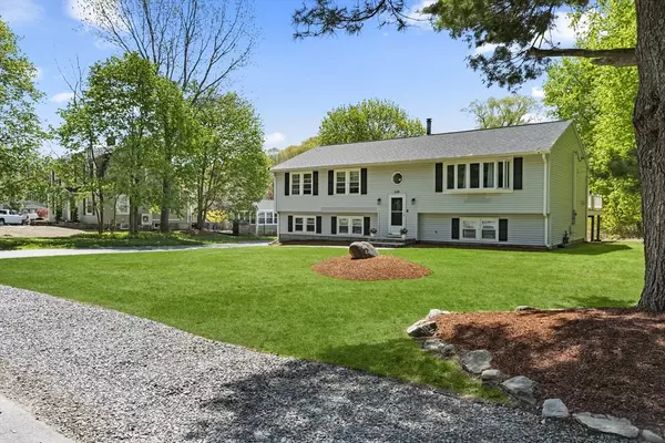 Methuen, MA 01844,63-A Currier St