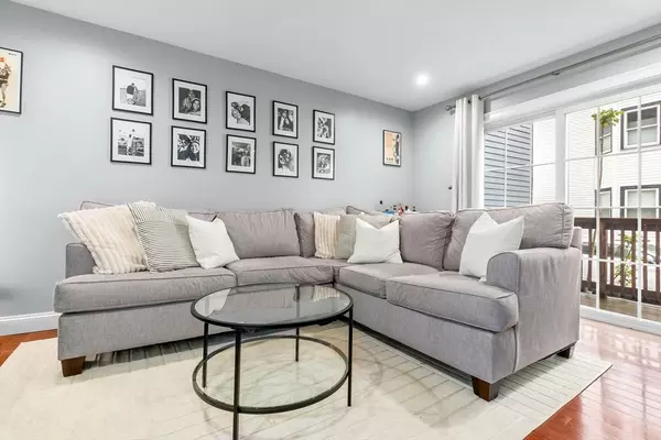 Medford, MA 02155,156 Park Street #2