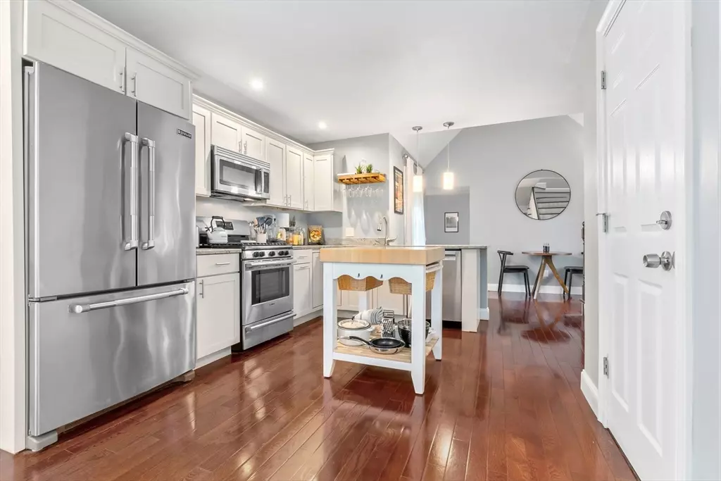 Medford, MA 02155,156 Park Street #2