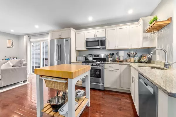 Medford, MA 02155,156 Park Street #2