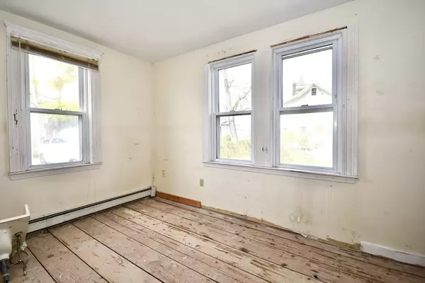 Wareham, MA 02558,4 1st St