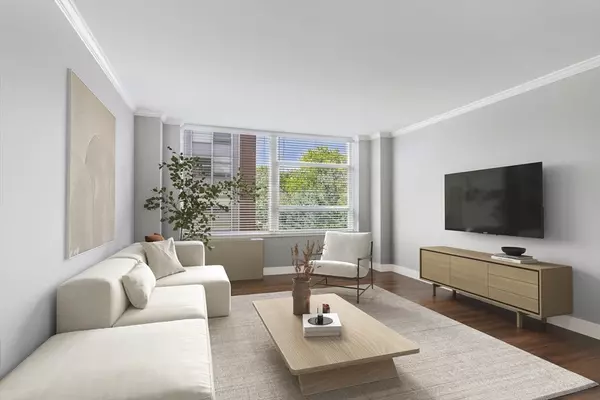 Brookline, MA 02446,70 Park Street #54