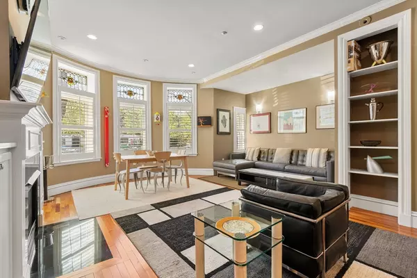 Brookline, MA 02445,1824 Beacon St #3