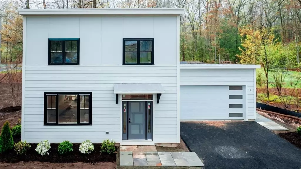 811 Burt's Pit Road, Northampton, MA 01060
