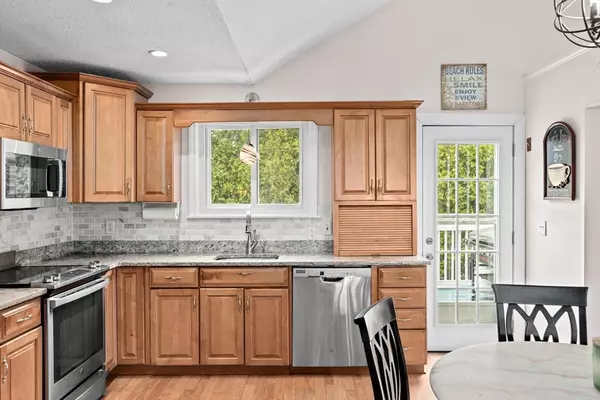 Plymouth, MA 02360,39 Sanderson Dr
